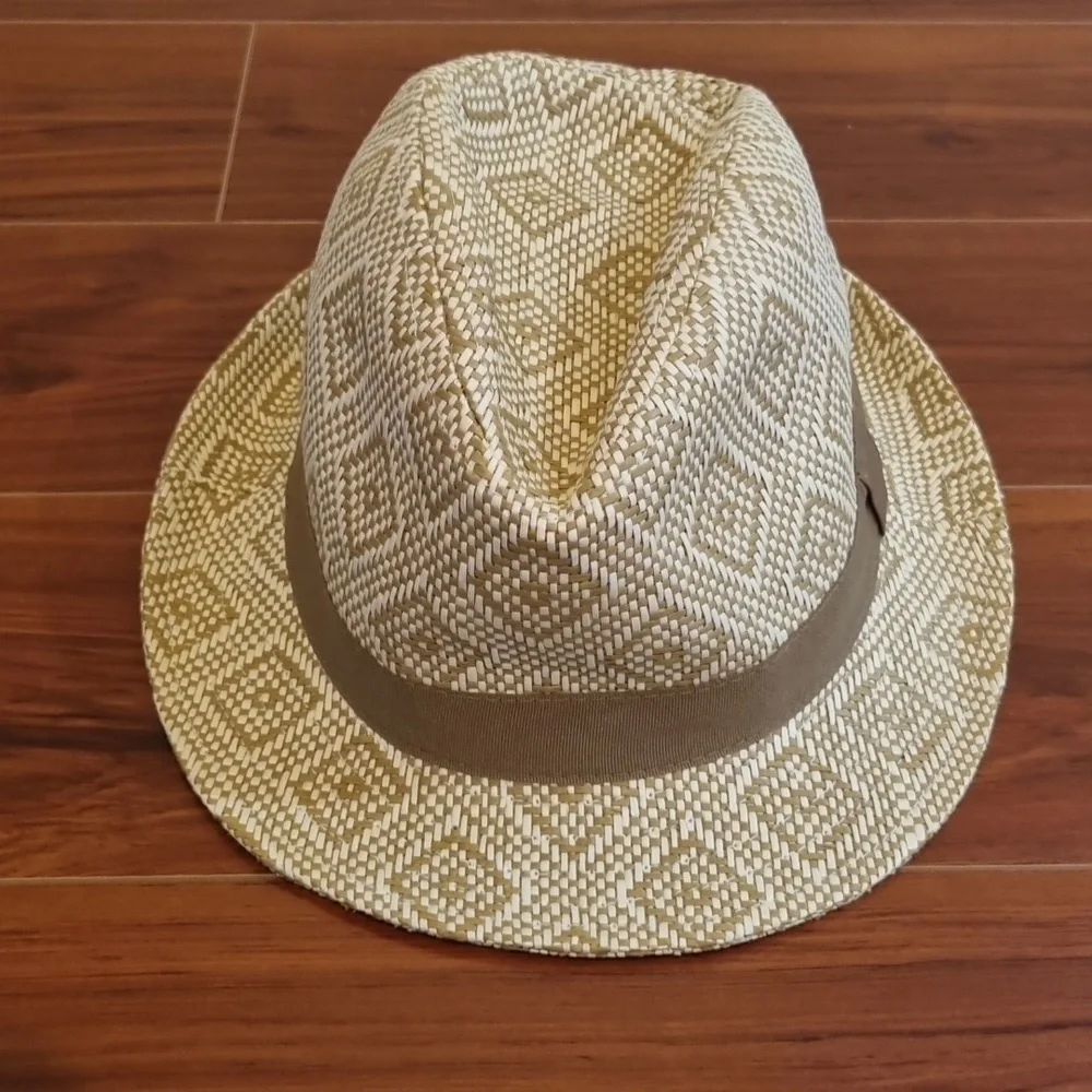 Old Navy Kids Cabana Hat Cream/Tan Size S-M